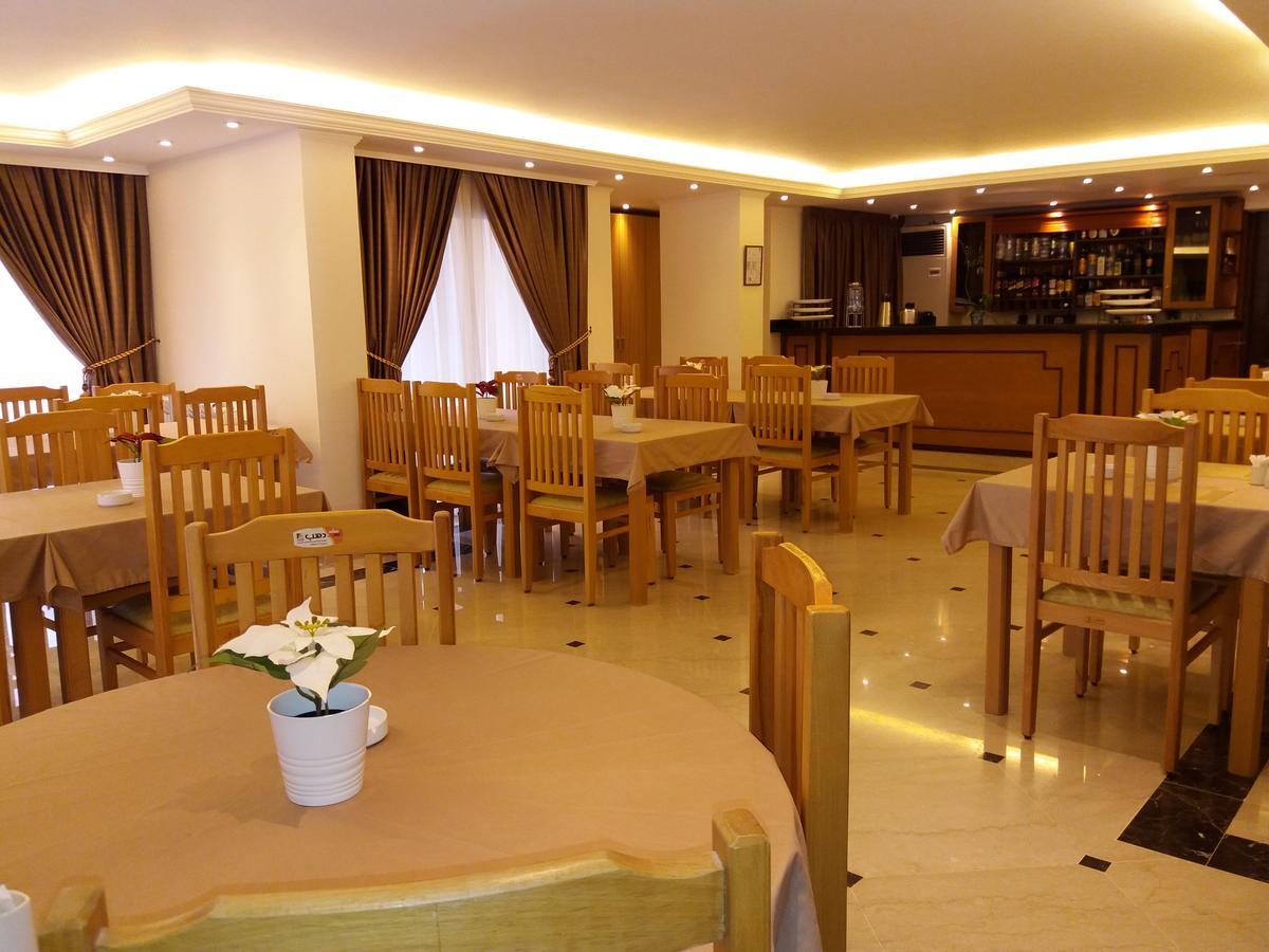 Green Lake Hotel - Jezzîne Zewnętrze zdjęcie