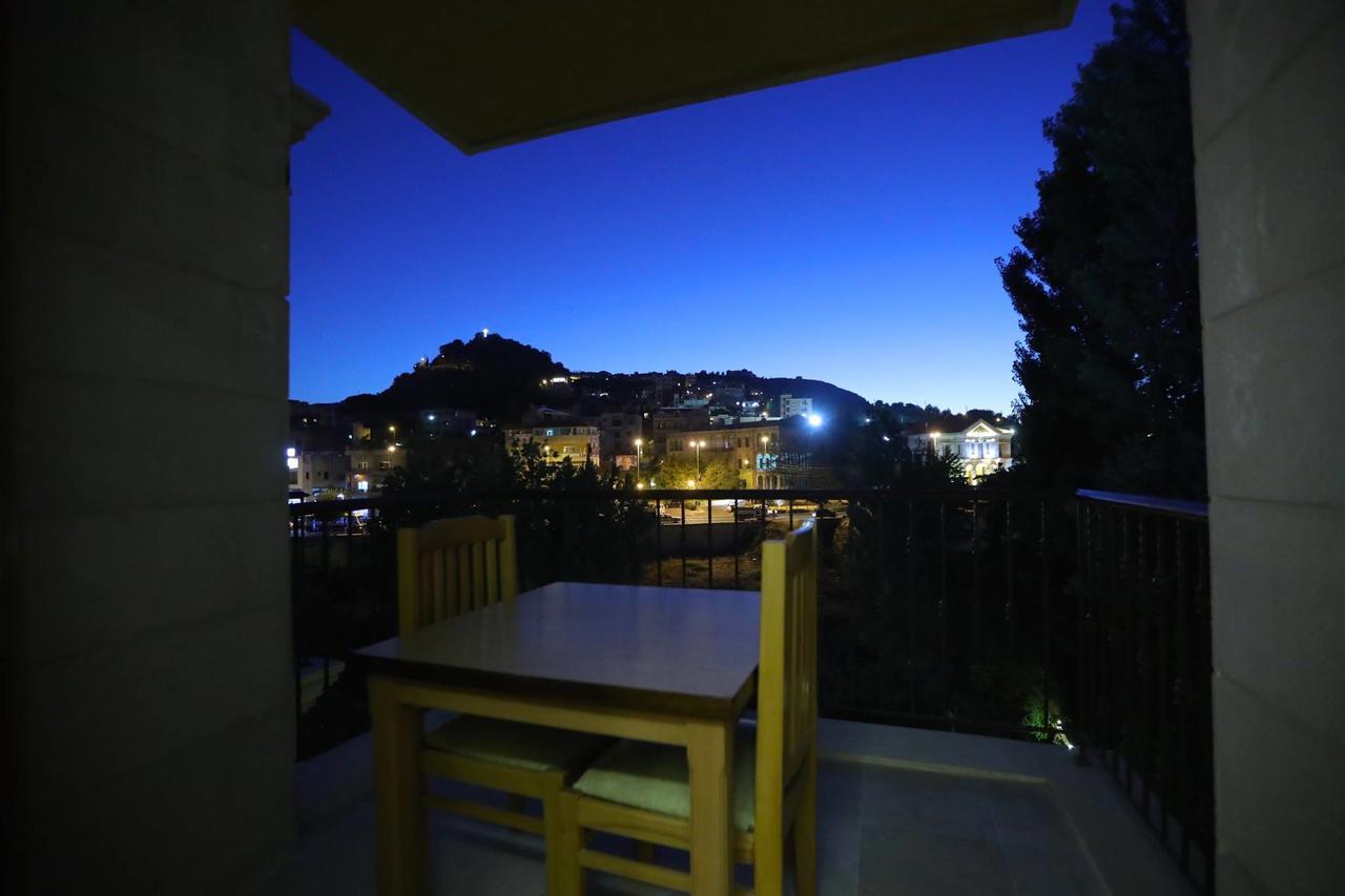 Green Lake Hotel - Jezzîne Zewnętrze zdjęcie